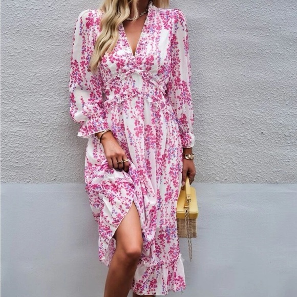 New v neck pink floral long sleeve dress - Picture 2 of 5